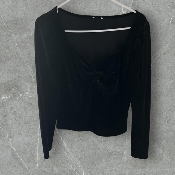 Velvet Longsleeve - Picture 2 of 5